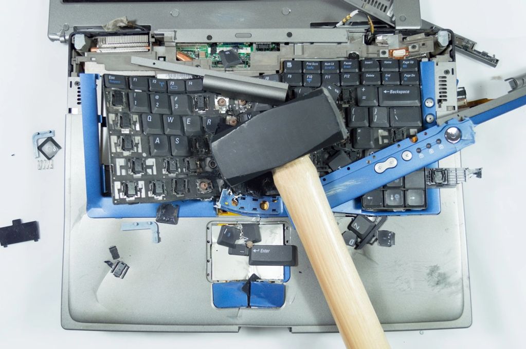 smashed laptop