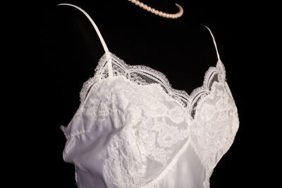Free vintage slip size chart download.  How to buy a vintage slip.  Choosing the correct slip size.