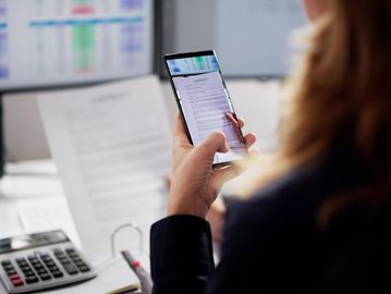 Scheduling a Mobile Spray Tan on a smartphone in Oakley