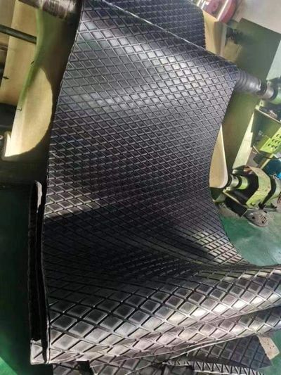 diamond groove pulley lagging rubber sheet rolls in production