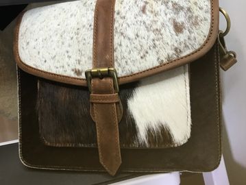 Vintage style leather handbags