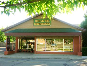 Becker Pet & Garden and The Candy Store, Detroit Lakes, MN