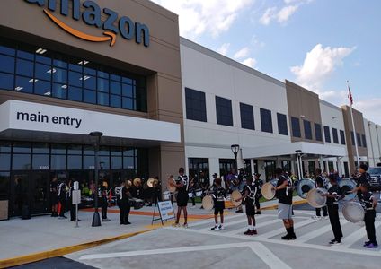 StreetLine performs at the doorsteps of Amazon distribution center in Macon Georgia.