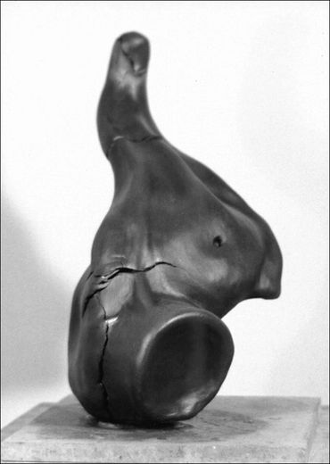 Torso, 1994
Clay
17.5 x 8. x10 inches
©Artist Robert Perez
