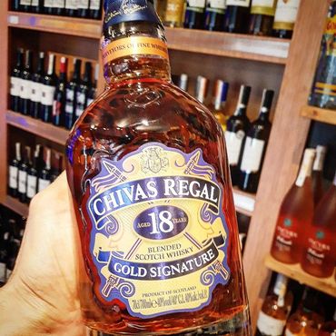 Chivas Regal 18 years Scotch Whisky