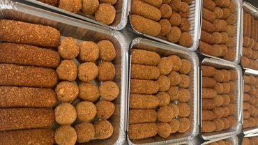 home delivery, catering dutch food. Croquettes and bitterballen.