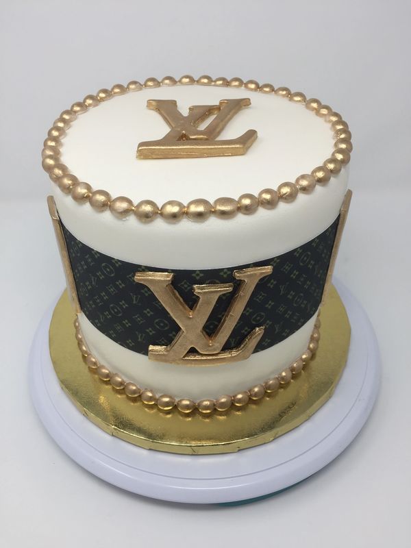 Louis Vuittton cake