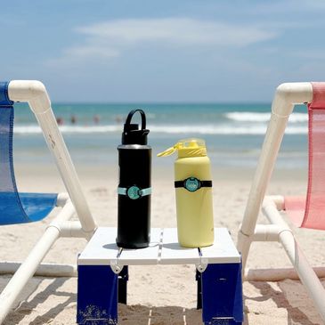 Staying hydrated at the beach just got ridiculously simple . Meet your travel-ready hydration hero.