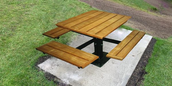 Central Park Pedestal Table