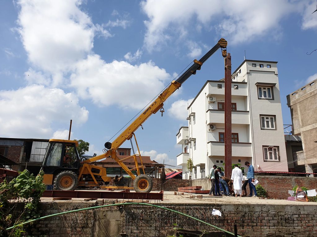 Installation of the First Column by MGI Infra Pvt. Ltd.