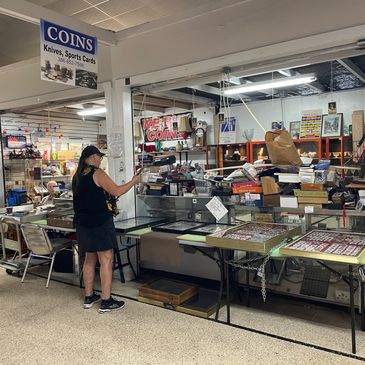 Ed's Coin's Shop.