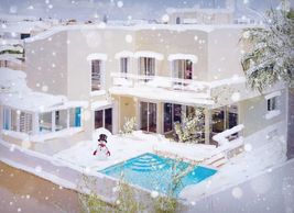 WINTER AT CASA HUGO