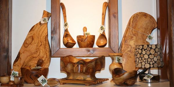 Beautiful olive wood items, natural cooking spoons and kitchen items like: olive wood serving board,