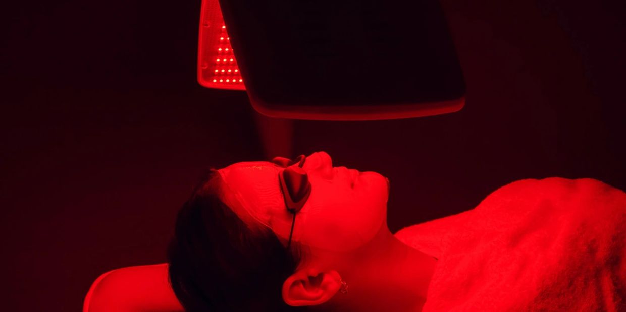 LED Red light therapy dermatology psoriasis antiaging lindsay 