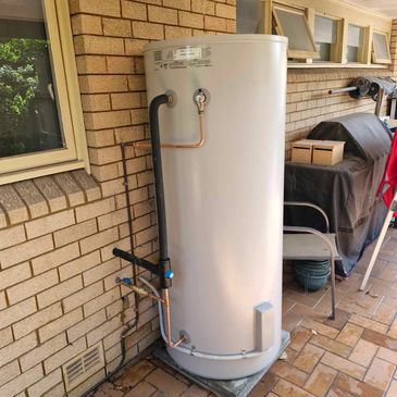 Hot water system plumber