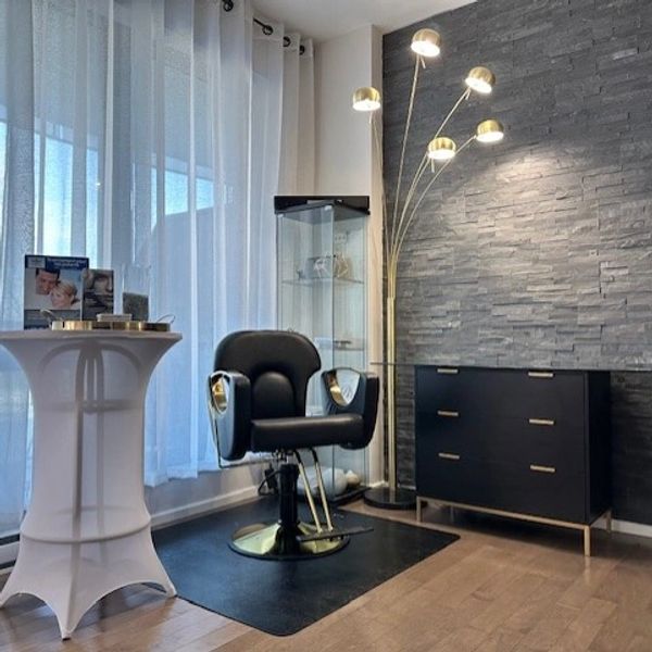 Extension Capillaire (12 Techniques)
Habit
Micro-Anneaux
Bandes Adhesives
Anneaux
Keratine
Nano typs