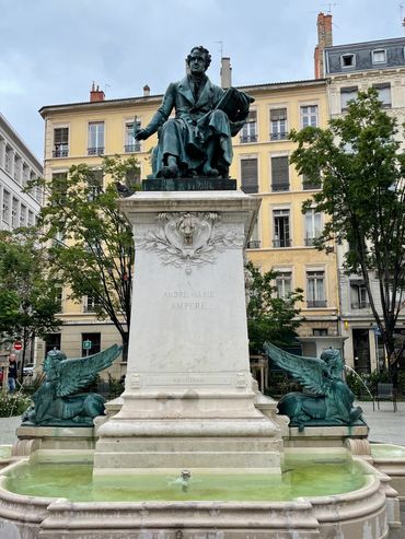 Plan a trip to France