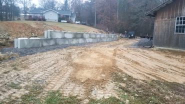 Large block retaining wall