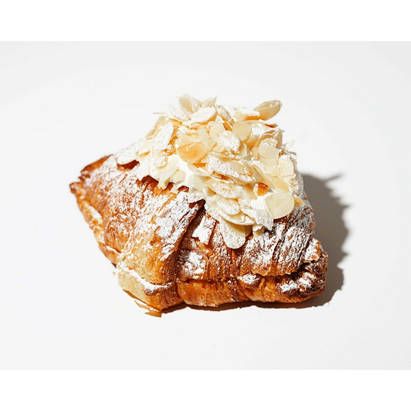 ALMOND CROISSANT
1.9