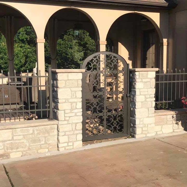 Hardscape of gate and stonewok