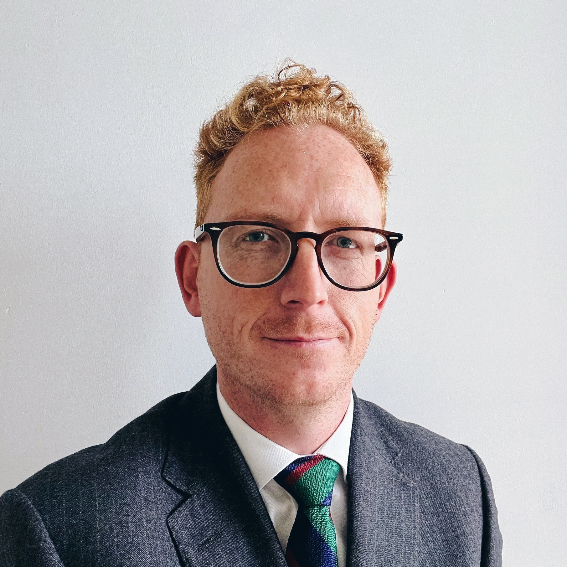 Expert in French and German, Will Maitland provides certified medical translations in English.