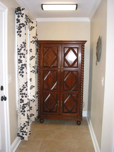 Extra Storage in the dining area.