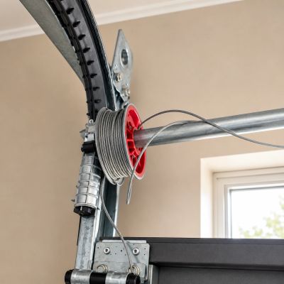 garage door brocken
