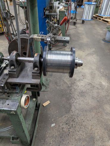 Single strand winding.