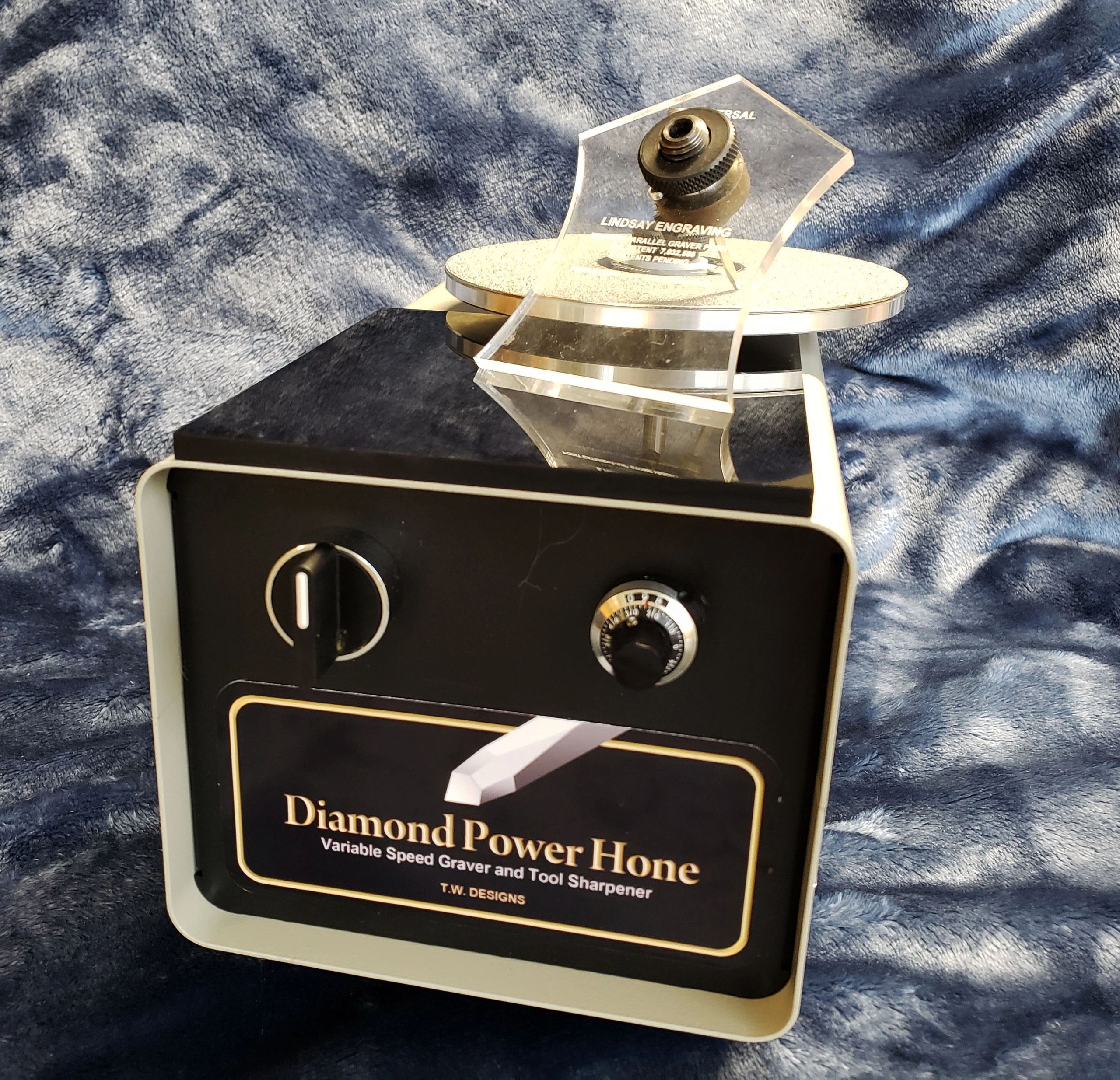 Professional Model Diamond Power Hone shown with Lindsay sharpening template