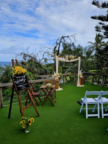 Beach Wedding Sunshine Coast
Sunshine Beach Surf Lifesaving Club
Sunshine Coast Wedding