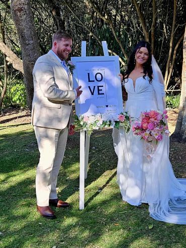 wedding hire sunshine coast,
Beach Wedding Sunshine Coast
Noosa Beach Wedding