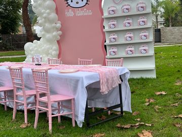 Hello kitty balloon decorations