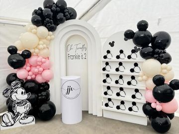 Mickey balloon decorations