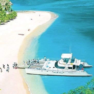 The Island is located about 45 minutes away on the boat, as soon as we arrive to the island we prepa