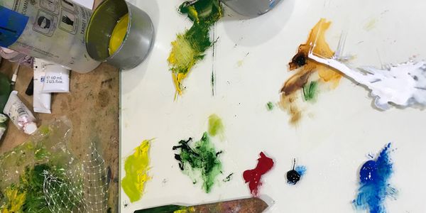 Palette using recycled plastic and etching oils.