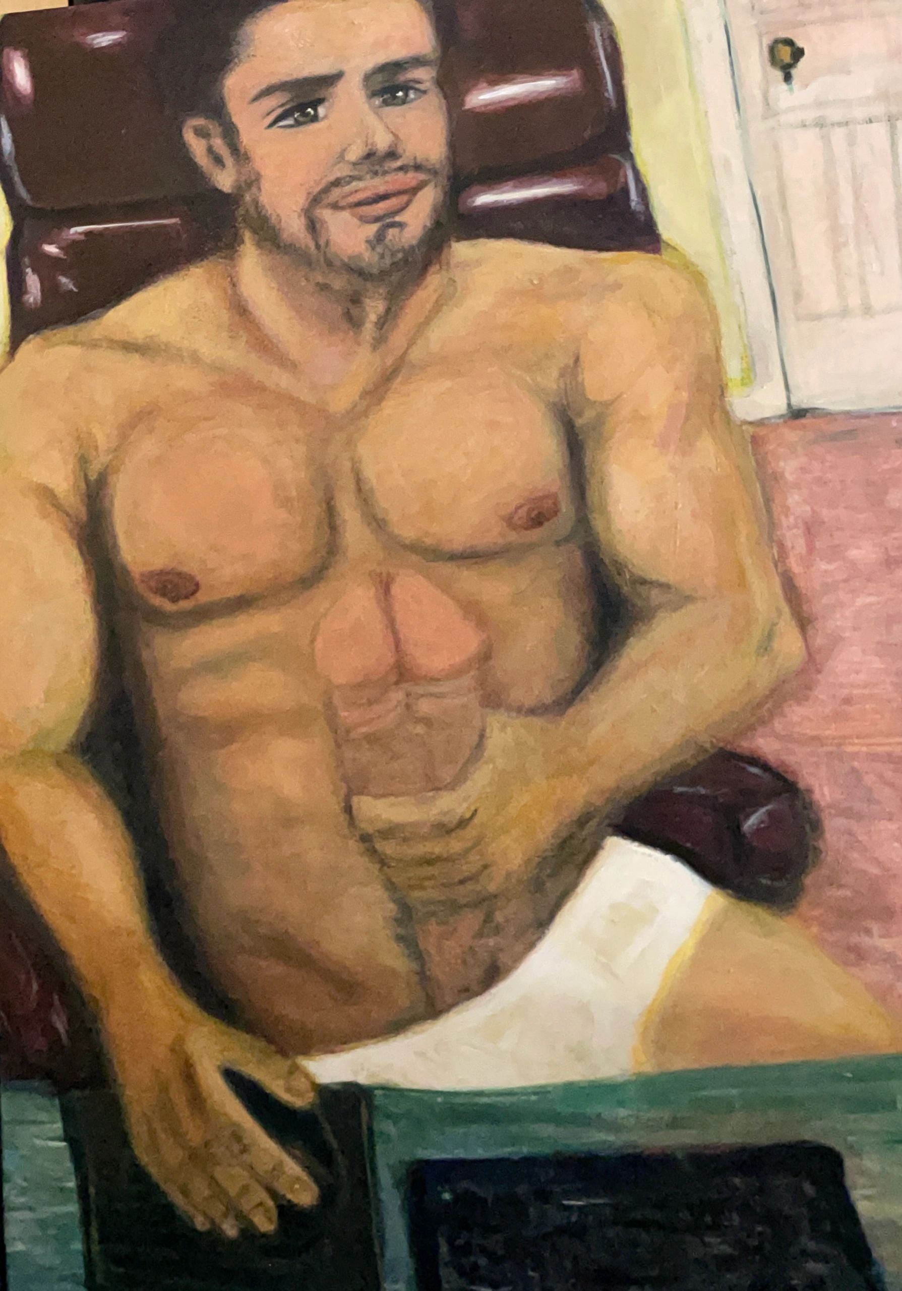 Hombre sentado masturbandose