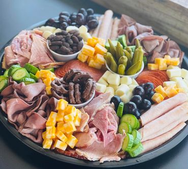 Custom Meat, Cheese & Snack Tray