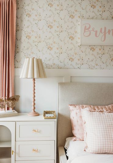 Coquette girl's room