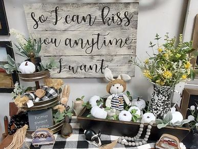 Tattered & Worn home decor and handmade signs