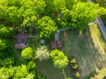 We can help you find a few acres to homestead on or a large parcel to farm.