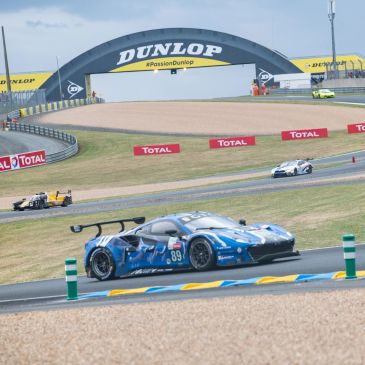 Le Mans 24 Hours Dunlop Curve
