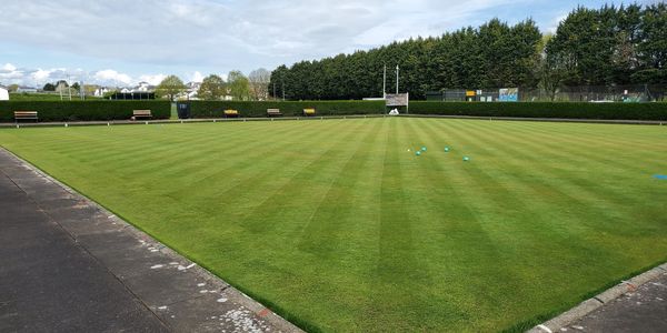 Monmouth Bowls green looking back from the A40 end.