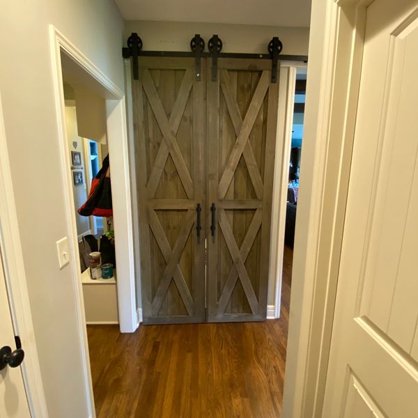 Barn door on roller