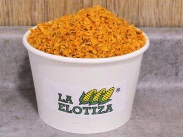 Esquites y elotes preparados con tostitos