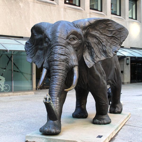 Tempo Elephant Family by Derrick Hudson 2005 (CIBC Commerce Court)
