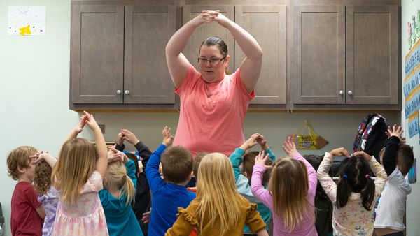 Certified and tenured teacher sings songs with 3 yr old Helps with potty training Gross motor skills