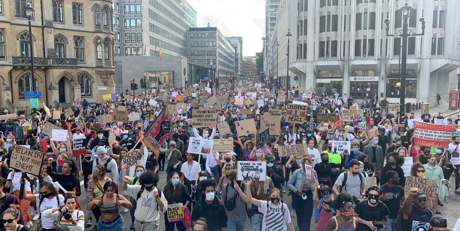 http//:imarnayton.com/photos
Imarn Ayton
@imarnayton
London/BLM protests/2020
racism/uk