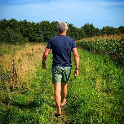 Leadership coach Jay Forden using walking as mindfulness for mental resilience.