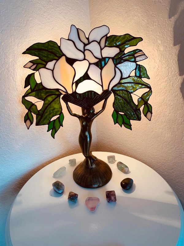 Beautiful Lamp & Healing Crystals