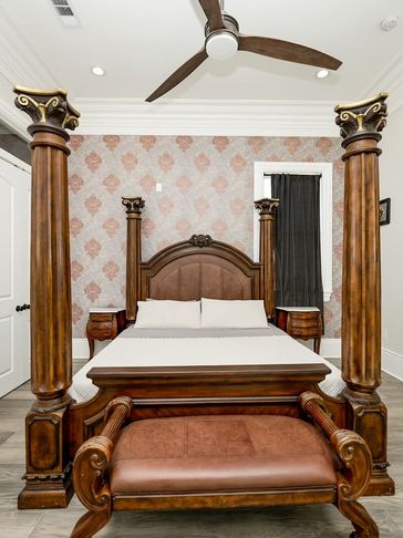 bed, hotel, comfort, elegance, beauty, suite, event space, pool, venue, reception, New Orleans